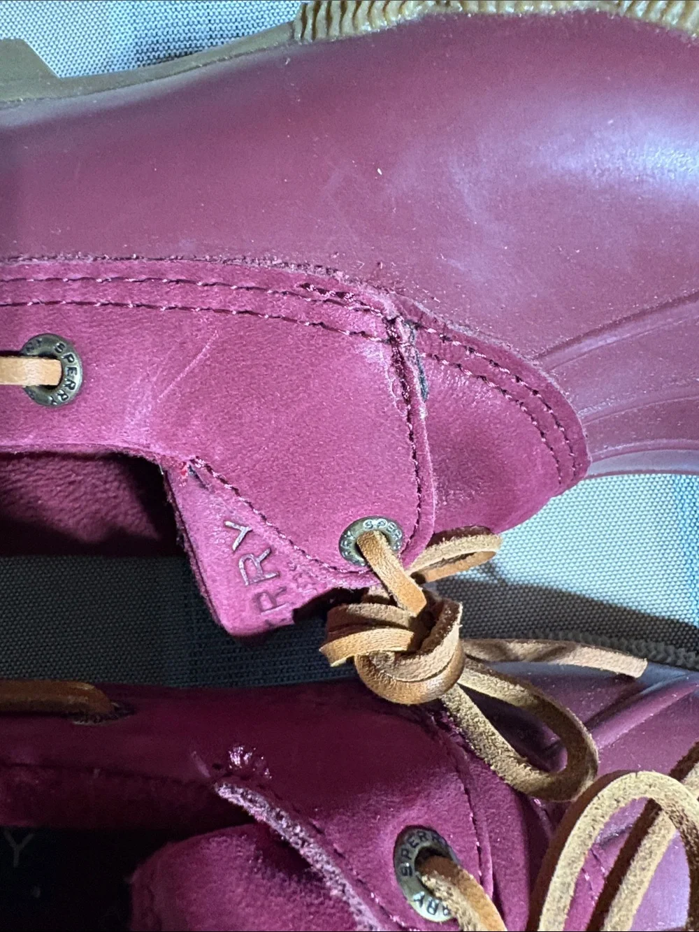 Sperry Women's Maroon Lace-Up Duck Boots with Tan Laces